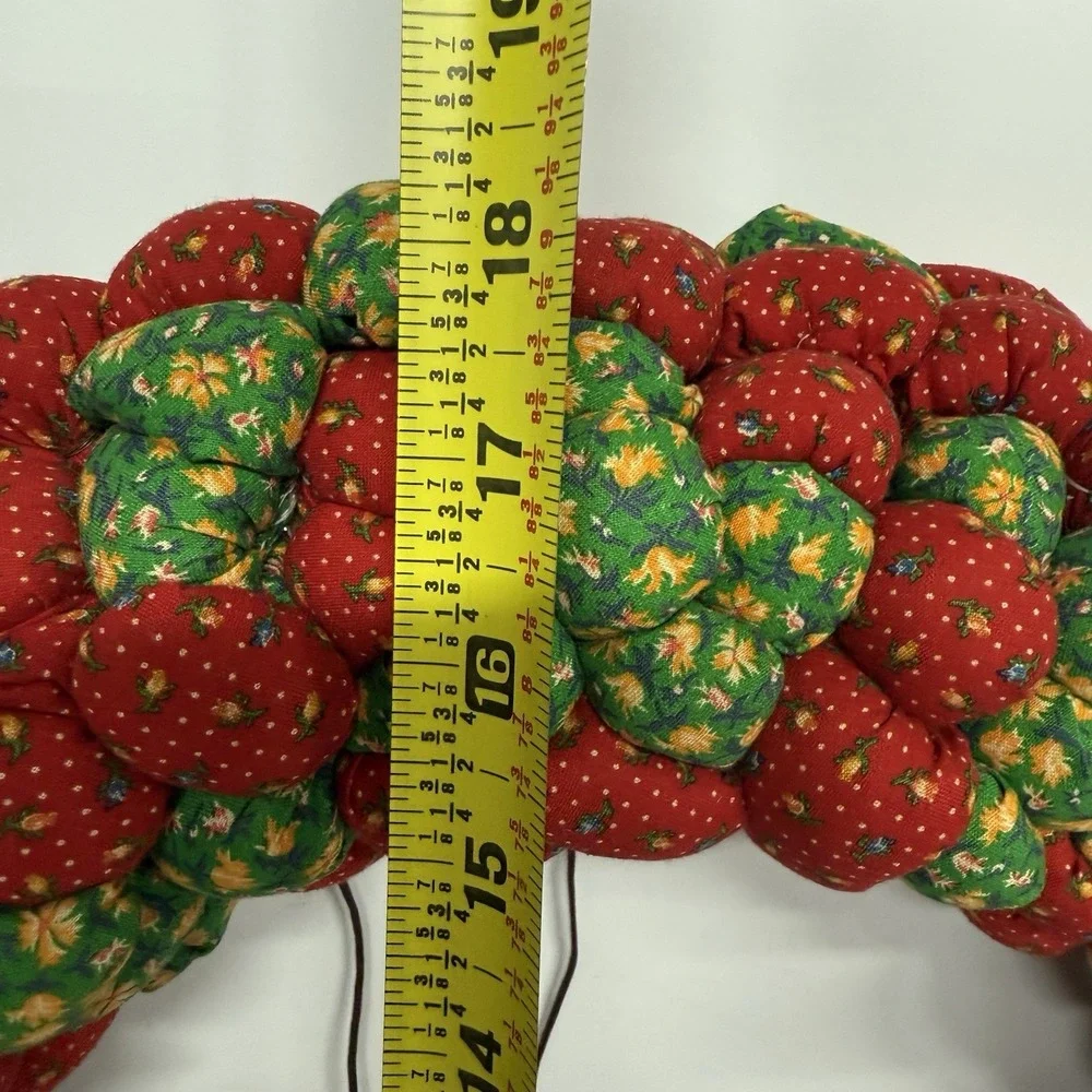 VTG Handmade‎ Quilted Christmas Wreath Country Chic 18